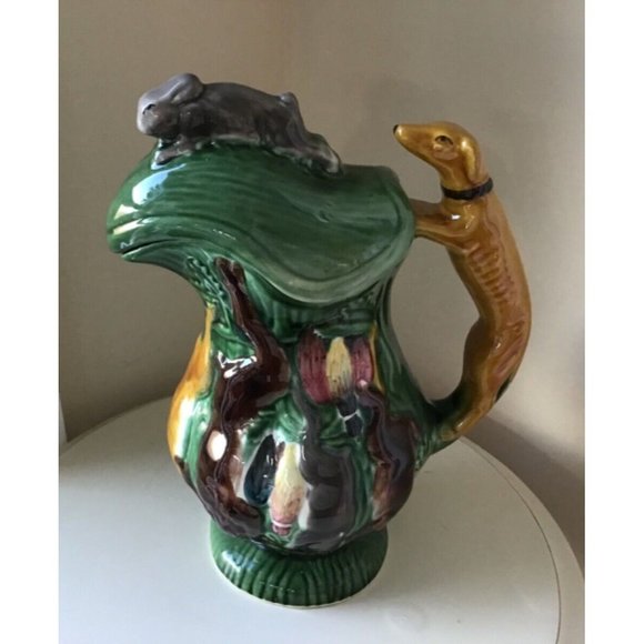 VINTAGE PORTUGUESE MAJOLICA PITCHER / HUNTING PATTERN / CALDAS DA RAINHA 1950's - Picture 3 of 7